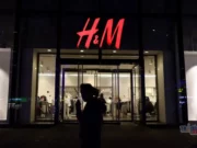 Changement de Direction chez H&M suite à des Performances Inférieures aux Concurrents : Les Actions Chutent de 12% h&m